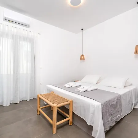 Hotel Aqualung Kamari (Santorini)