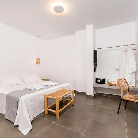 Hotel Aqualung Kamári