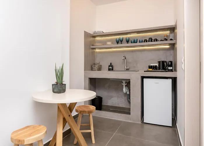 Aqualung מלון Kamári